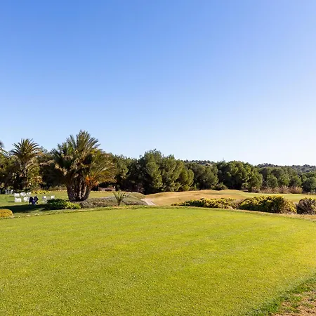 Сasa de vacaciones Super Cosy House Next To The Golf
