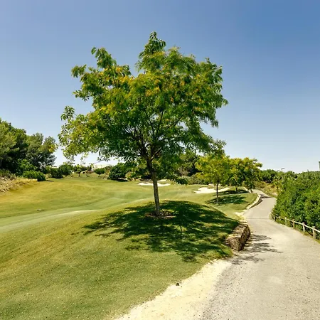 펜션 Super Cosy House Next To The Golf *