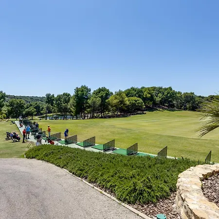 펜션 Super Cosy House Next To The Golf