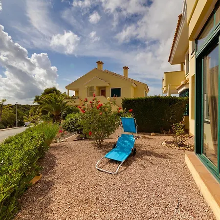 Super Cosy House Next To The Golf