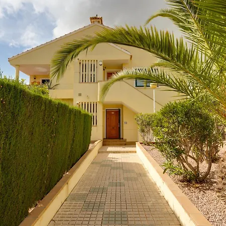 Super Cosy House Next To The Golf Holiday home Orihuela